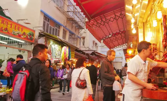 Πόλη στην Κίνα απαγορεύει την κατανάλωση κρέατος σκύλου και γάτας