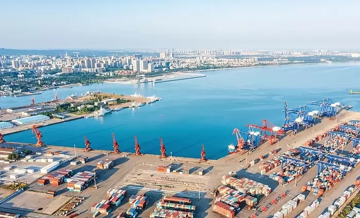 Η Κίνα ποντάρει σε επαρχία στο μέγεθος του Βελγίου για να αναδιαμορφώσει το παγκόσμιο εμπόριο