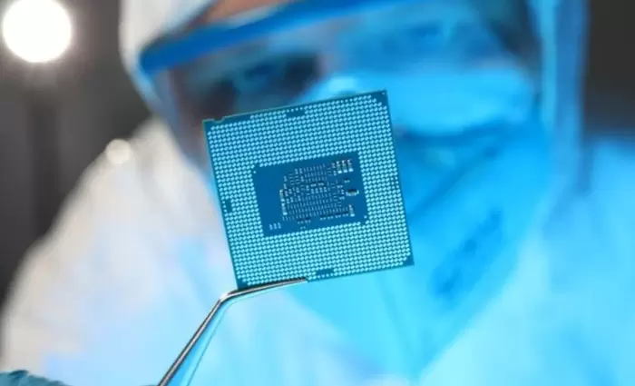 Φουντώνει ο πόλεμος ΗΠΑ - Κίνας για τα τσιπ