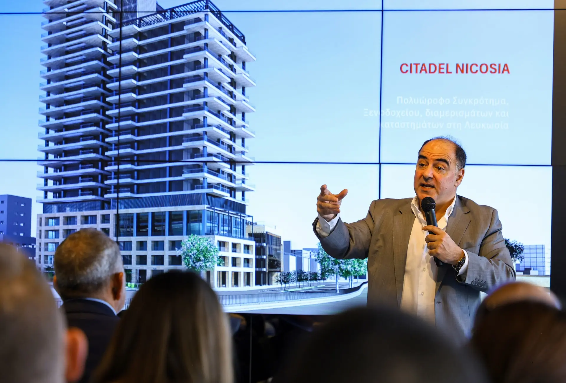 Επανήλθαν για το ψηλό κτήριο: «Καμιά επίδραση στα ενετικά τείχη από το έργο CITADEL», λένε οι ιδιοκτήτες