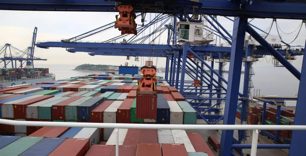 Μπορεί ο κορωνοϊός να μεταδοθεί μέσα από εισαγόμενα εμπορεύματα;