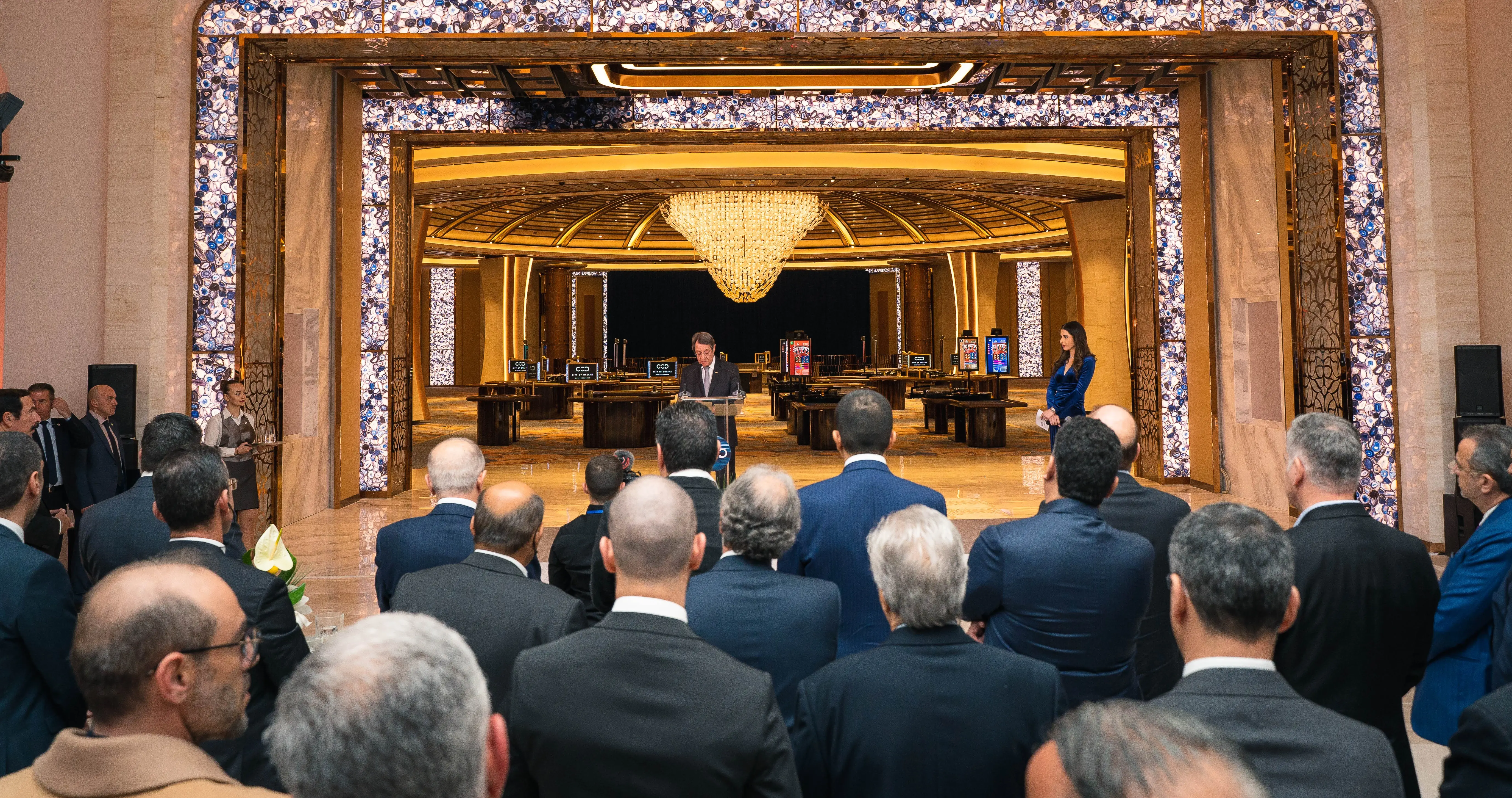 Πρώτη παρουσίαση του καζίνο θερέτρου στον ΠτΔ