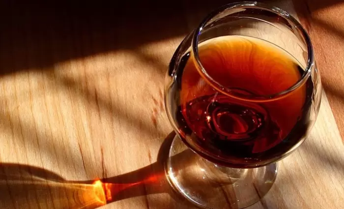 Θα γίνει το κονιάκ «θυσία» στον εμπορικό πόλεμο ΕΕ-Κίνας;