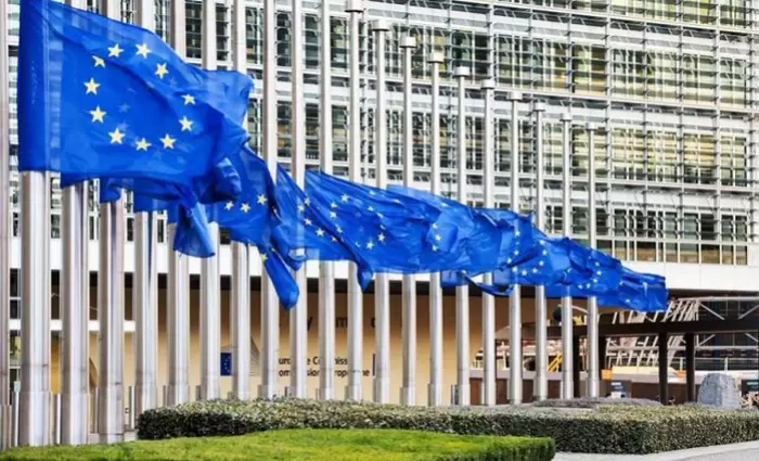 Ελλάδα: Πράσινο φως από Κομισιόν για €1 δισ. από το Ταμείο Ανάκαμψης