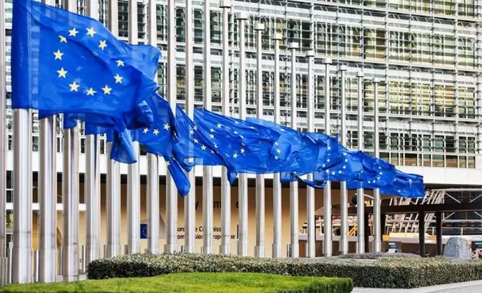 Στα... κάγκελα οι εταιρείες από το «χάος απλούστευσης»