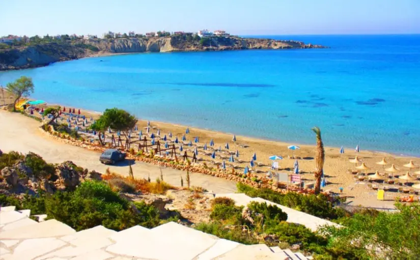Αυτές είναι οι 16 παραλίες με γαλάζια σημαία στην Πάφο