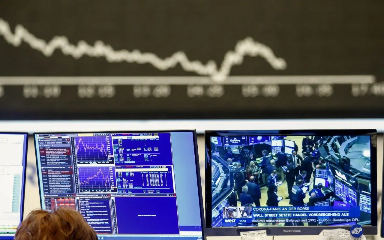 Ζούμε τελικά εποχές 2013;