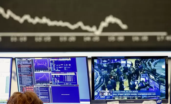 Ζούμε τελικά εποχές 2013;