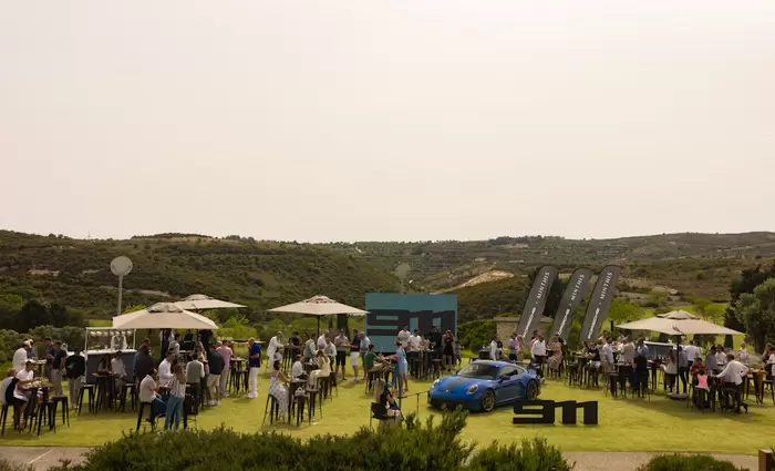 Porsche Κύπρου και το Minthis Ενώνουν τις Δυνάμεις τους σε μια Ξεχωριστή Συνεργασία Πολυτέλειας και Απόδοσης