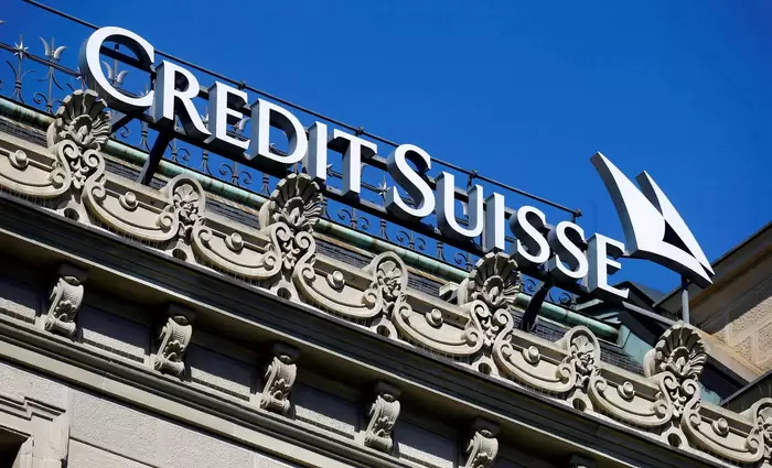 Νέα τροπή στη διάσωση της Credit Suisse: Ποιοι καλούν τους μετόχους σε «ανταρσία»