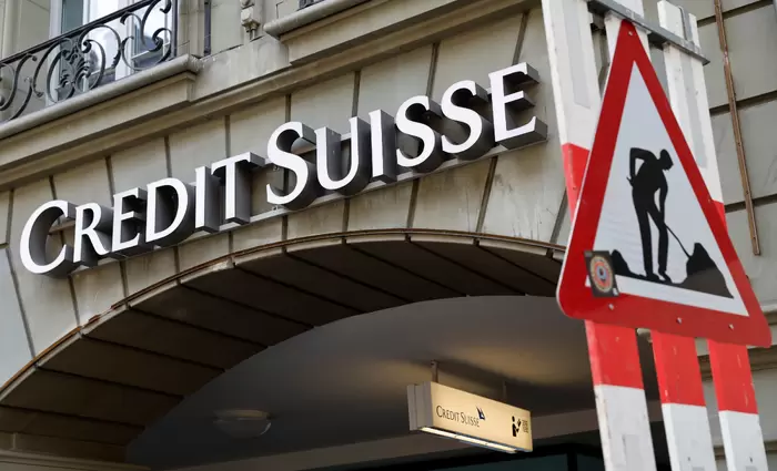 Credit Suisse – UBS: Διαφωνούν με το ενδεχόμενο υποχρεωτικής συγχώνευσής τους