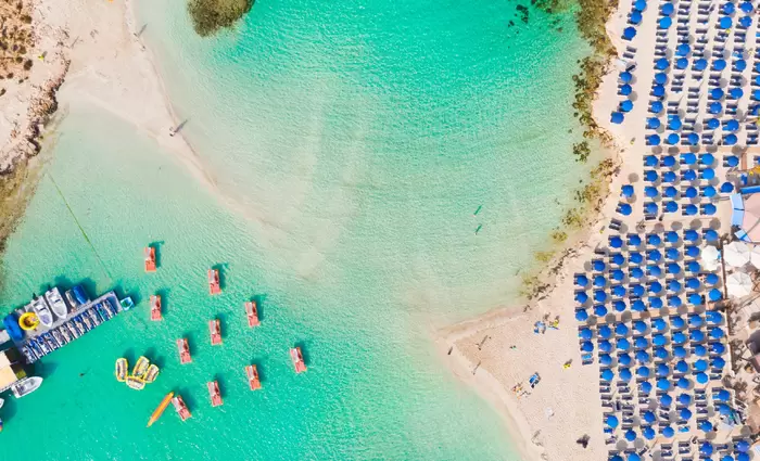 «Φουλάρουν» οι μηχανές του τουρισμού