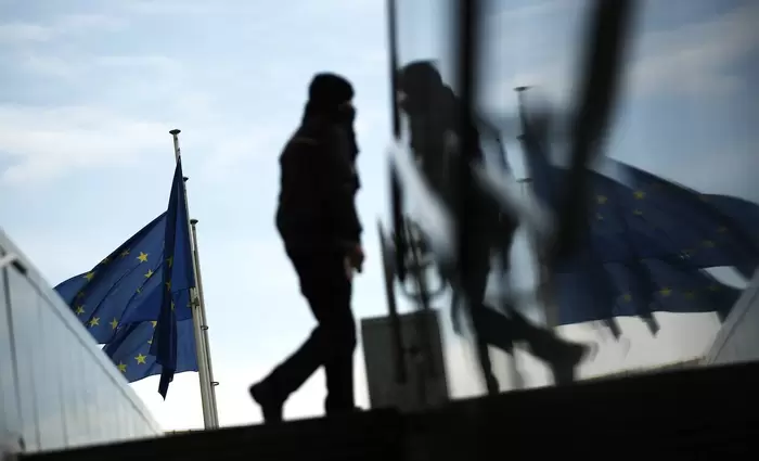 Ανησυχίες για πανευρωπαϊκό κύμα «κόκκινων δανείων»