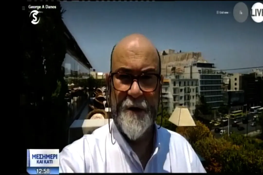 Τρενάκια δορυφόρων γύρω από τη γη (Video)