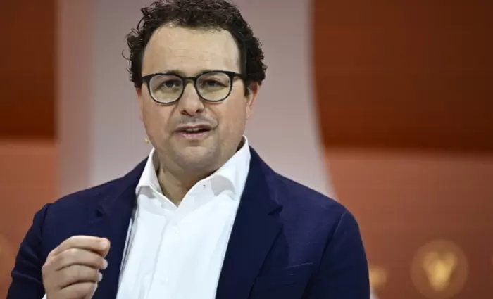 Καμπανάκι κινδύνου από τον Ντάριο Αμοντέι - Πώς η ανθρωπότητα κινδυνεύει από την superintelligence