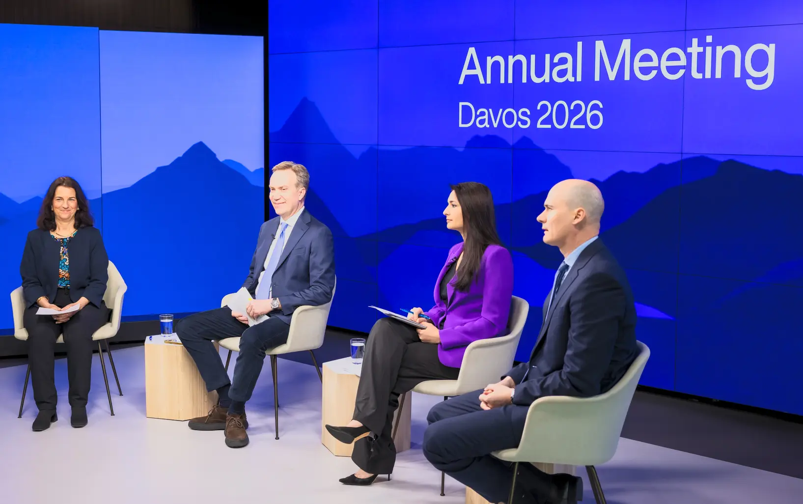 Πώς το Νταβός μετατράπηκε σε συνέδριο που… ψηφίζει MAGA