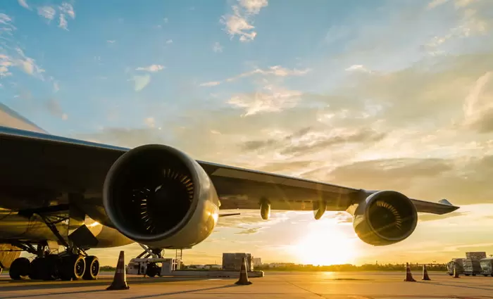 Μαζικές ακυρώσεις πτήσεων λόγω του κορωνοϊού