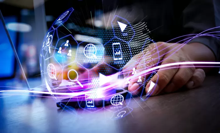 Deepfake: Πώς με ένα βίντεο μπορούν να σας «αδειάσουν» τον λογαριασμό