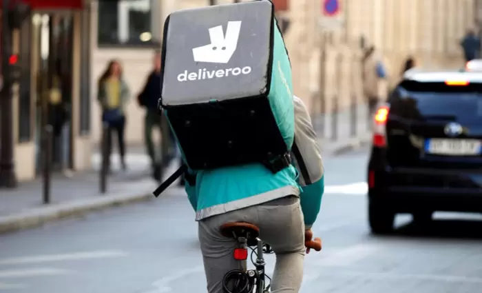 Αλλάζει ριζικά το delivery φαγητού στην Βρετανία