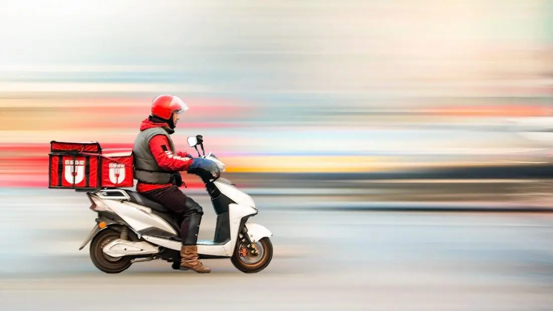 Νέα ευρωπαϊκή οδηγία προστατεύει τους ντελιβεράδες 