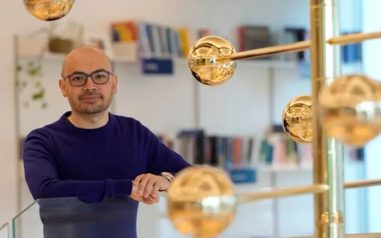 «Σε 5 με 10 χρόνια η τεχνητή νοημοσύνη θα ανταγωνίζεται τον άνθρωπο»