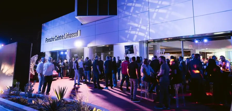 Η Porsche Cyprus γιορτάζει τα λαμπερά εγκαίνια του νέου εταιρικού αρχιτεκτονικού concept «Destination Porsche» στη Λεμεσό
