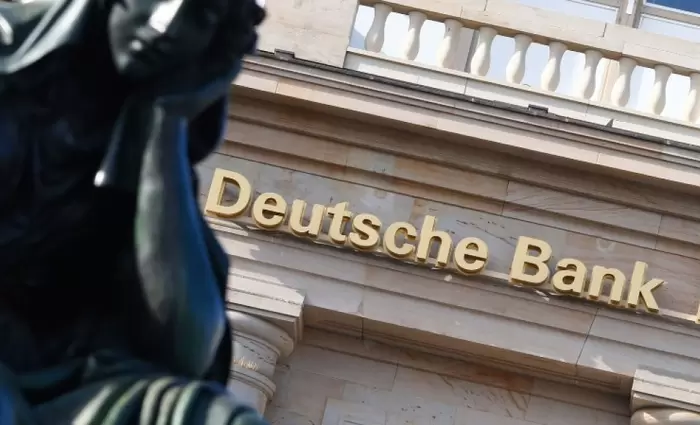 Νέες απώλειες 5,7 δισ. ευρώ για την Deutsche Bank