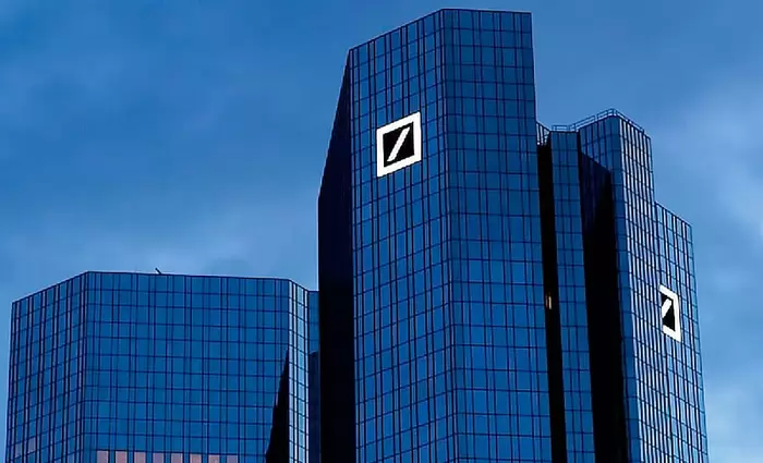 Deutsche Bank: Η αβεβαιότητα λόγω Πάουελ «βαραίνει» δολάριο και ομόλογα