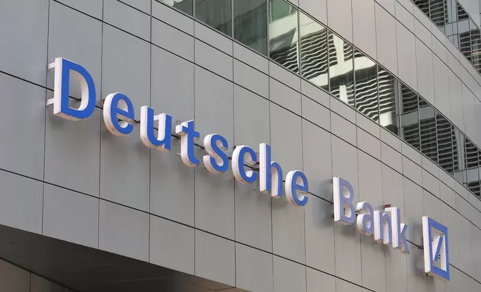 Η Deutsche Bank σχεδιάζει αύξηση των μπόνους κατά 10%