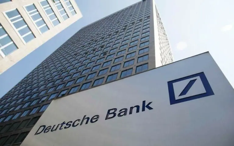 Deutsche Bank: Νέο πρόγραμμα επαναγοράς μετοχών ύψους €1 δισ. μετά την έφοδο στα κεντρικά της γραφεία