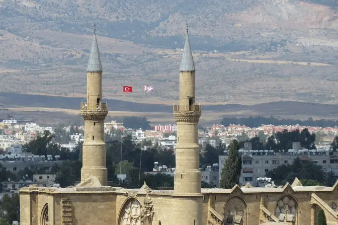 Μέτρα στήριξης της οικονομίας από το ψευδοκράτος - Έντονες αντιδράσεις