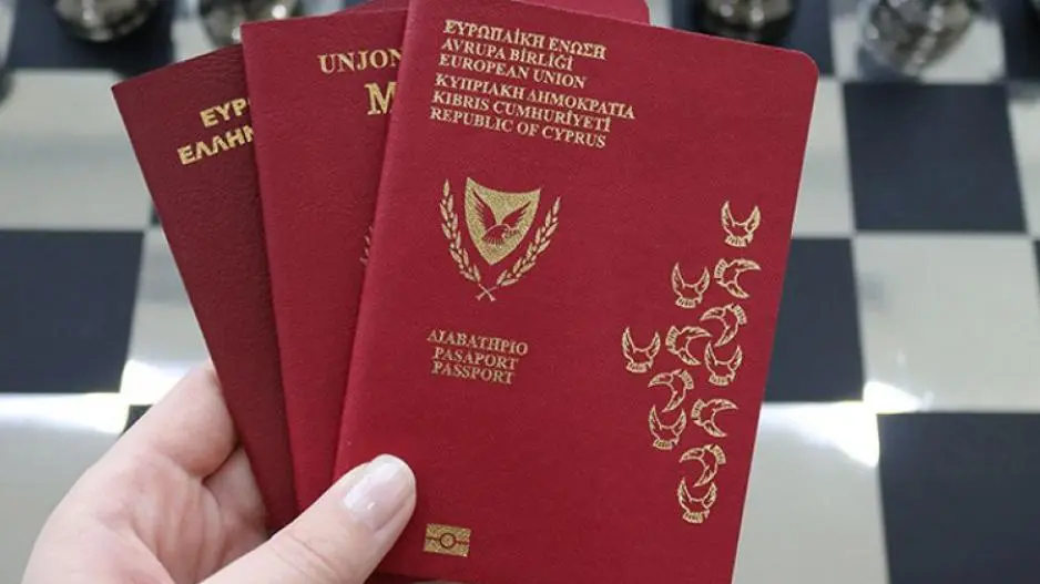 «Καμπάνα» €350.000 σε όσους διαφημίζουν κυπριακά διαβατήρια