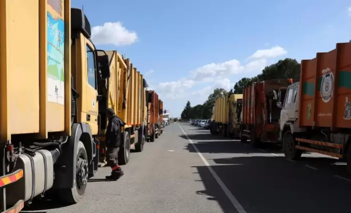 Οι εργαζόμενοι του Δήμου Αγλατζιάς απεργούν