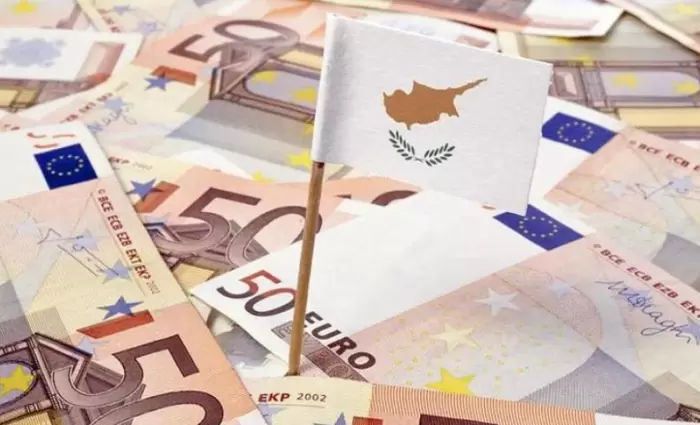 Μεγάλη μείωση για το δημόσιο χρέος της Κύπρου