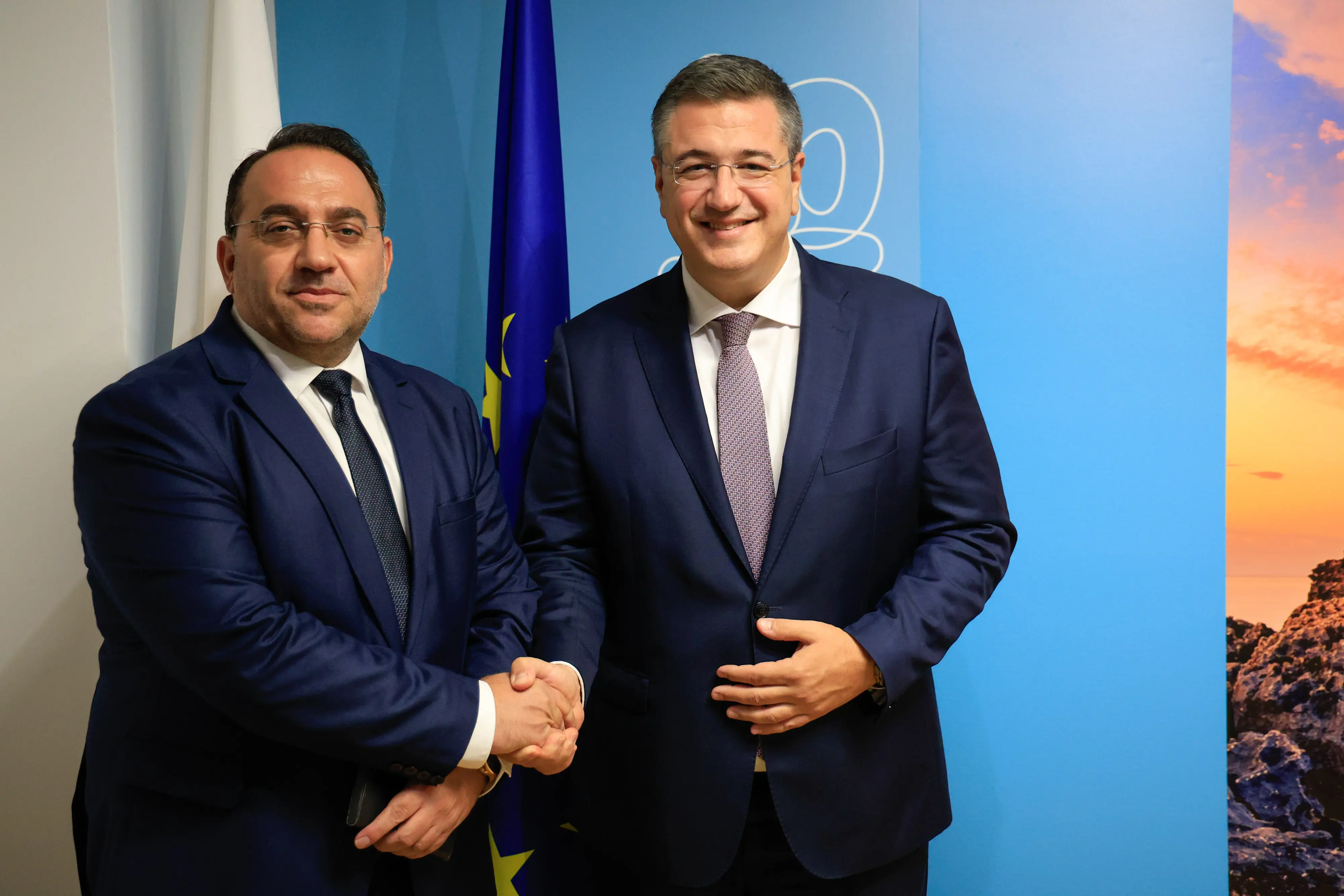 Συνάντηση Κ. Κουμή με τον Ευρωπαίο Επίτροπο Τζιτζικώστα για τη νέα Ευρωπαϊκή Στρατηγική Τουρισμού