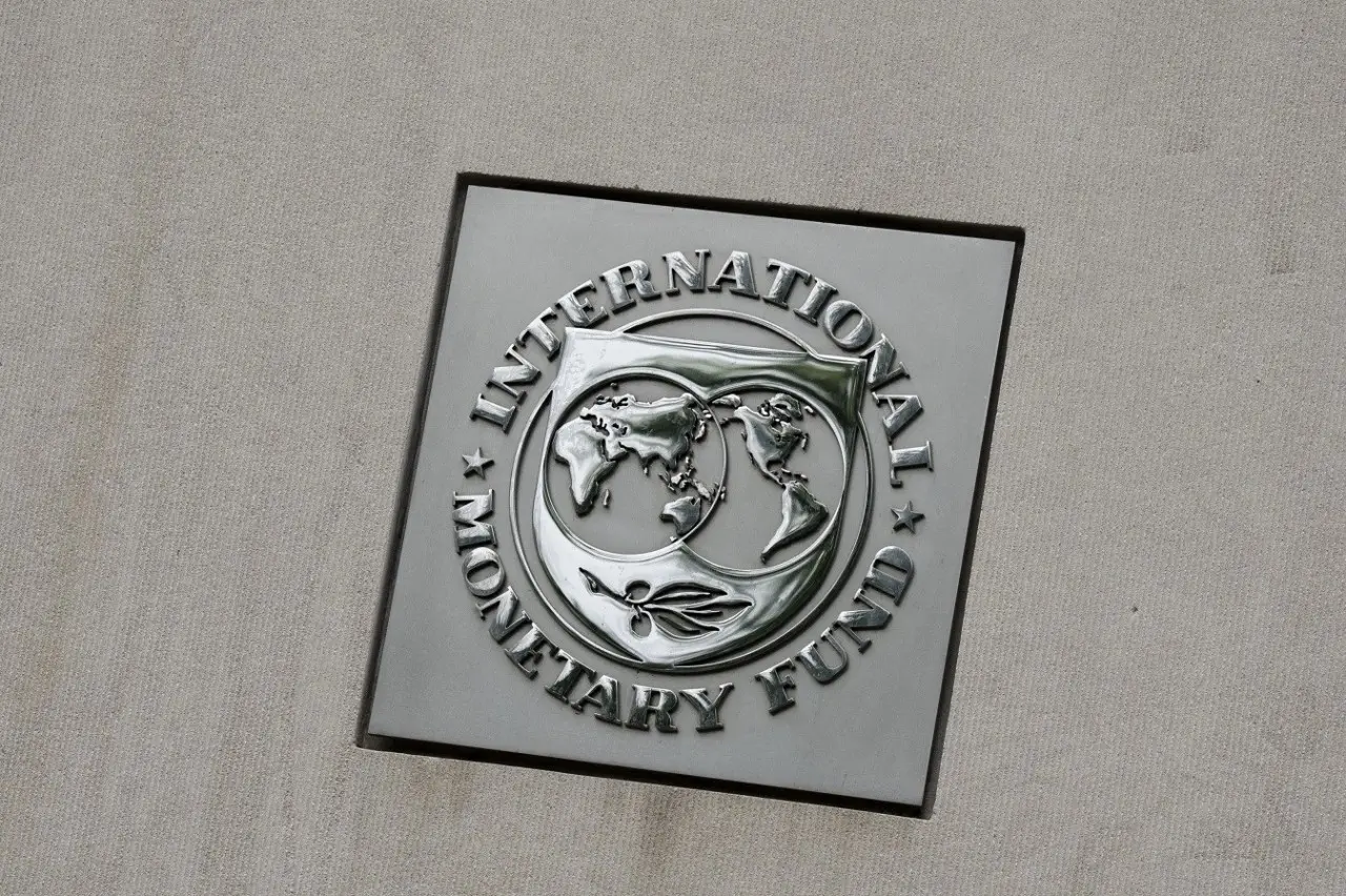 ΔΝΤ: Ανθεκτική η παγκόσμια ανάπτυξη, αλλά η τεχνητή νοημοσύνη και το εμπόριο κρύβουν κινδύνους