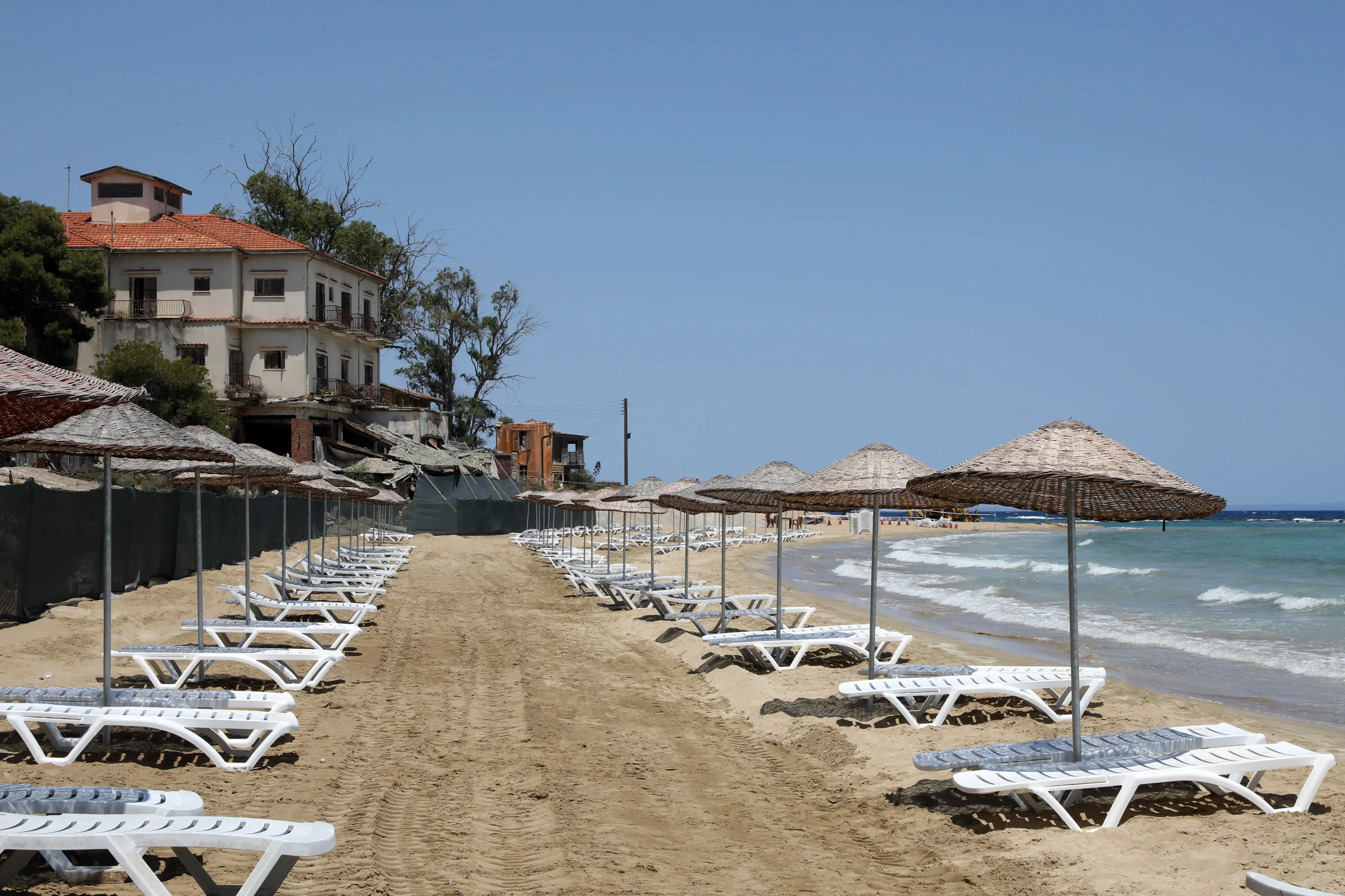 Το Βαρώσι ανήκει στα κατεχόμενα, ισχυρίζεται το «υπεξ»