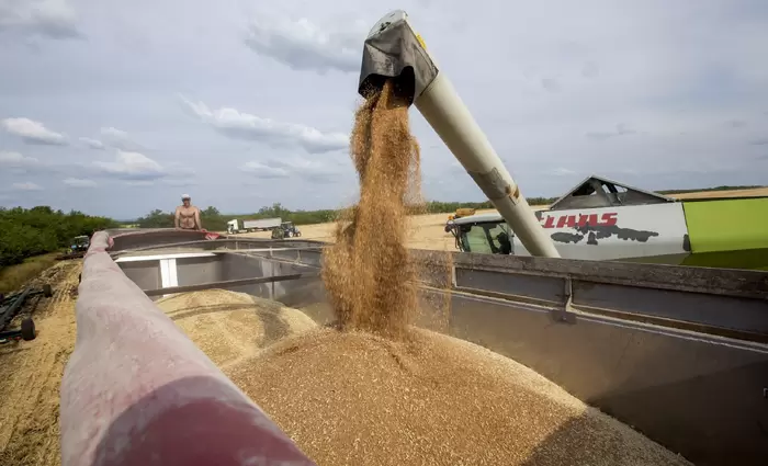 Πέντε κράτη μέλη διαβουλεύονται για εισαγωγές ουκρανικών προϊόντων