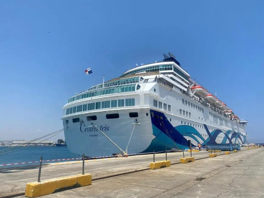 Κρουαζιερόπλοιο Crown Iris στο λιμάνι Λεμεσού την Πέμπτη για μεταφορά Ισραηλινών