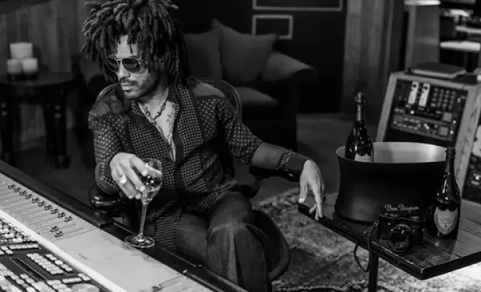 Εγκαινιάστηκε η έκθεση ASSEMBLAGE του Lenny Kravitz  στη Νέα Υόρκη (pics)