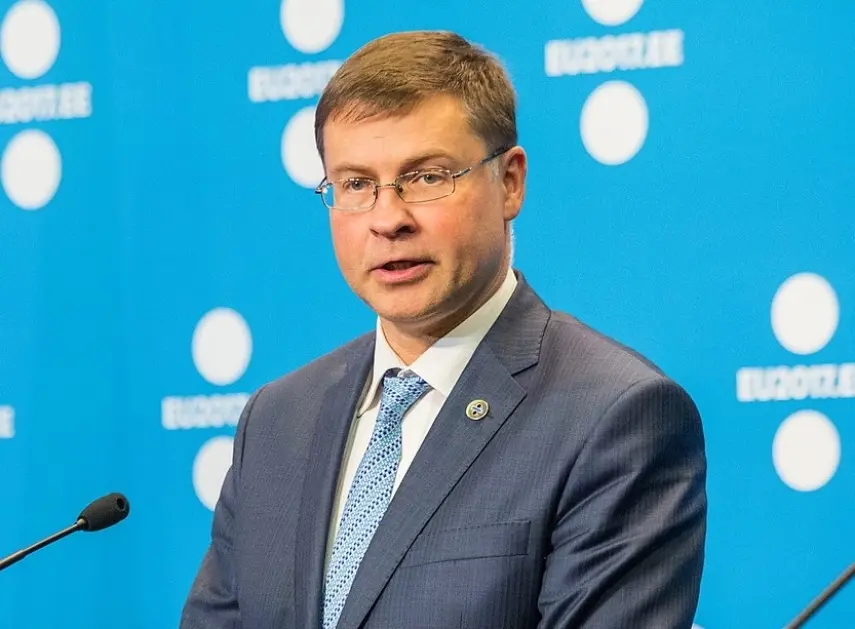 Ντομπρόβσκις: Η ΕΕ μπορεί να χρηματοδοτήσει με ομόλογα το Ταμείο Ανάκαμψης