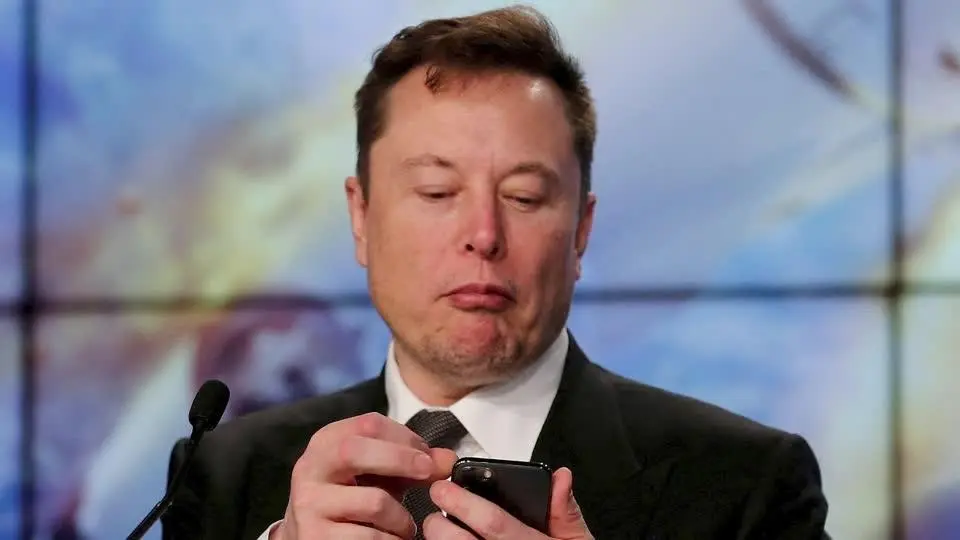 Θα γίνει το Twitter συνδρομητικό; Τι προτείνει ο Έλον Μασκ