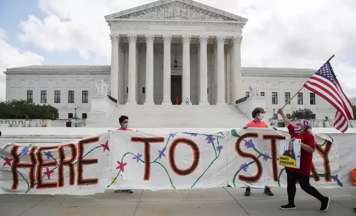 Ψηφιακοί κολοσσοί αντιδρούν στις μεταναστευτικές πολιτικές Τραμπ