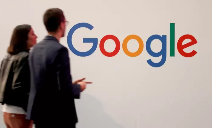 Τα γαλλικά ΜΜΕ αντεπιτίθενται στην Google