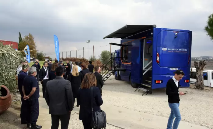 Αυτό είναι το πρόγραμμα των κινητών μονάδων της Ελληνικής Τράπεζας (pics)