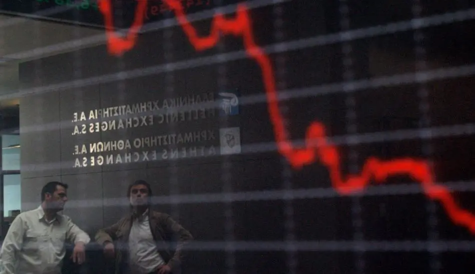 Εικόνα κατάρρευσης παρουσιάζει το Χρηματιστήριο Αθηνών