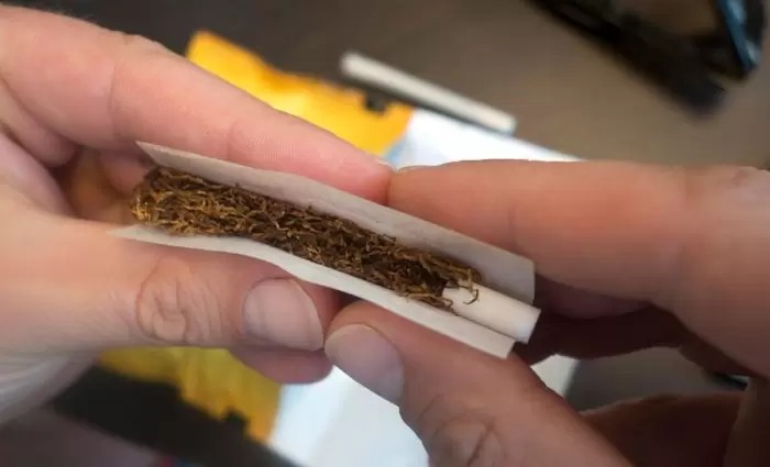 Έρευνα για καρτέλ στην εμπορία καπνού για στριφτά τσιγάρα