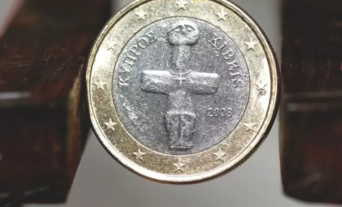 Εξωτερικές πιέσεις δέχεται η κυπριακή οικονομία