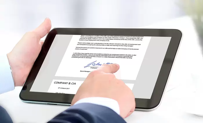 Το ΚΕΒE χαιρετίζει την ηλεκτρονική υπογραφή