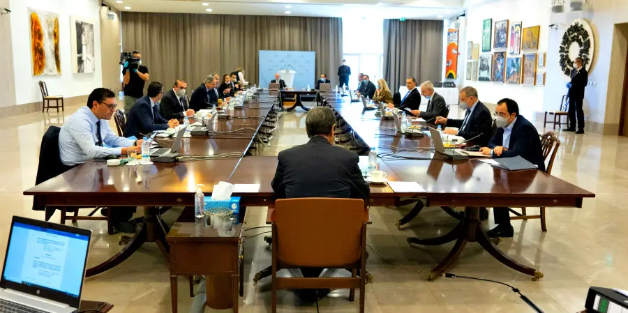 Ανάβει πράσινο φως για νέες χαλαρώσεις το Υπουργικό